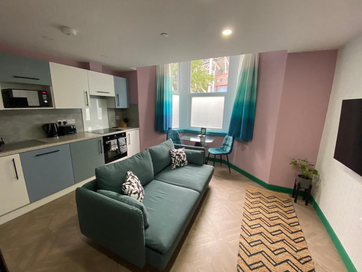 Aaron Wise - 51 Fitzhamon Apartments كارديف المظهر الخارجي الصورة