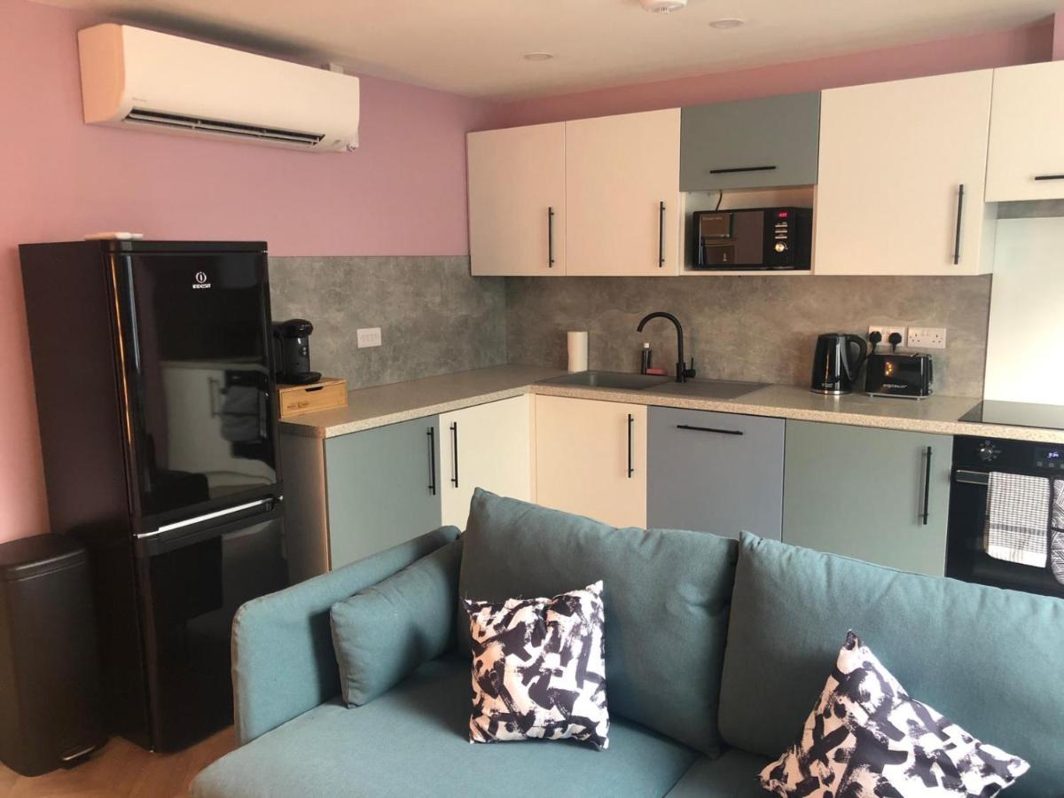 Aaron Wise - 51 Fitzhamon Apartments كارديف المظهر الخارجي الصورة
