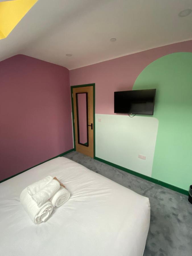Aaron Wise - 51 Fitzhamon Apartments كارديف المظهر الخارجي الصورة
