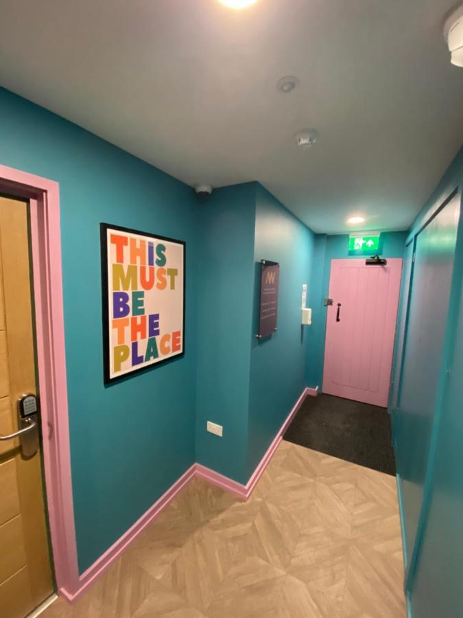 Aaron Wise - 51 Fitzhamon Apartments كارديف المظهر الخارجي الصورة